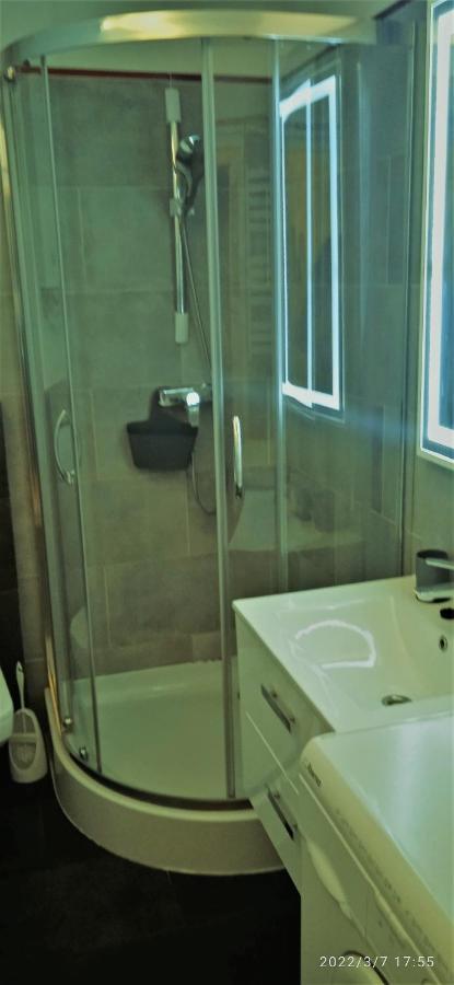 Apartamento Florianska Newtown Cracovia Exterior foto